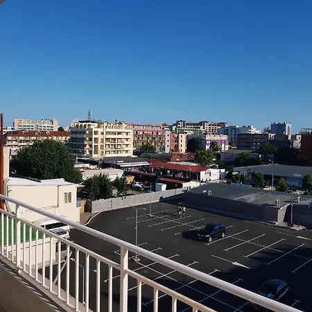 Salena Apartment *