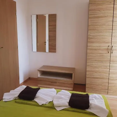 Salena Apartment